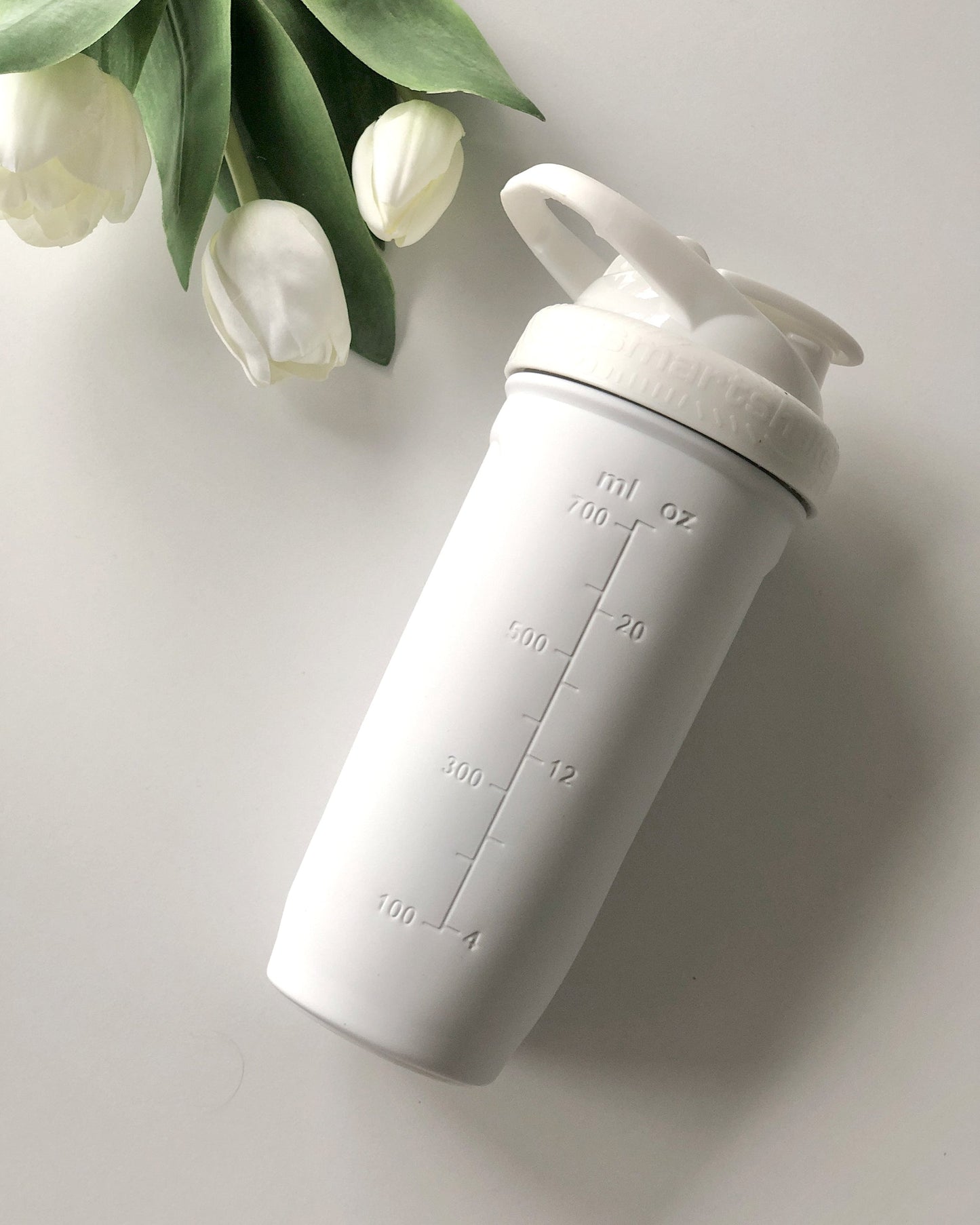 reforce-stainless-steel-white-p9 Smartshake_Reforce_Stainless_Steel_MTV_Logo_LS2_c201ff2a-8205-41aa-9b99-8a96c8ee650e.jpg