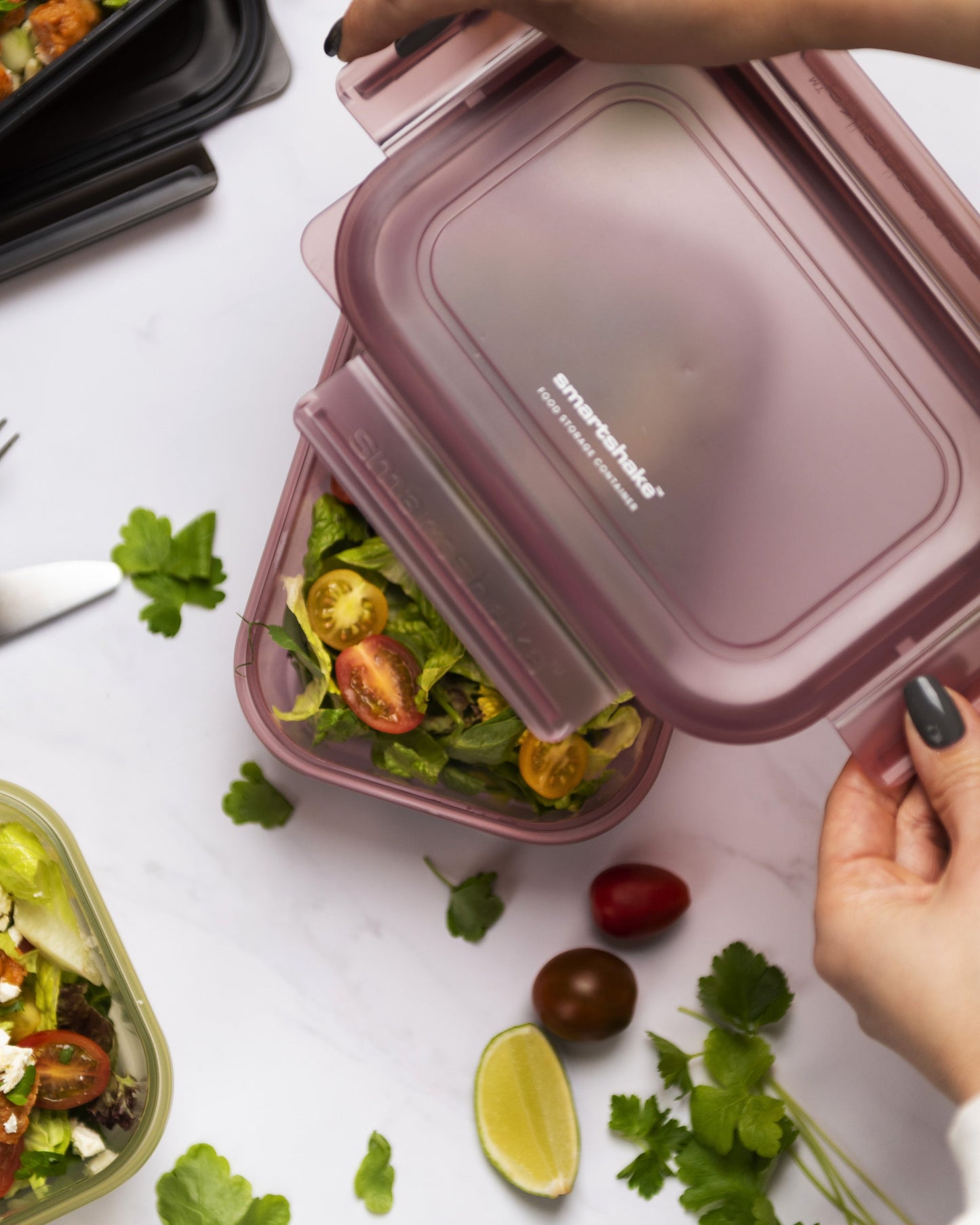 food-storage-container-deep-rose-f4 Smartshake_Food_Storage_Container_Deep_Rose_Lifestyle2.jpg