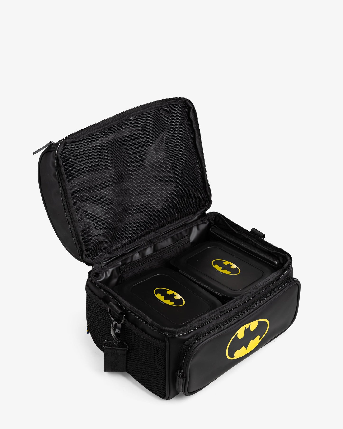 meal-prep-bag-batman-with-4-food-containers-and-2-ice-packs-p8 Smartshake_Meal_Prep_Bag_Batman_open.jpg