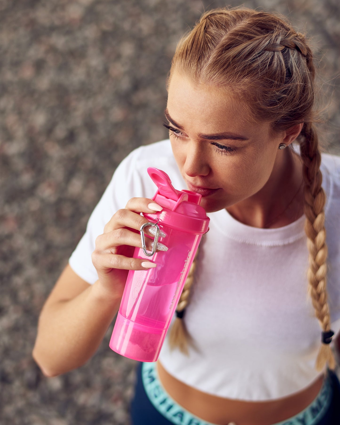 slim-pink-a0 Smartshake_Slim_pink_lifestyle.jpg