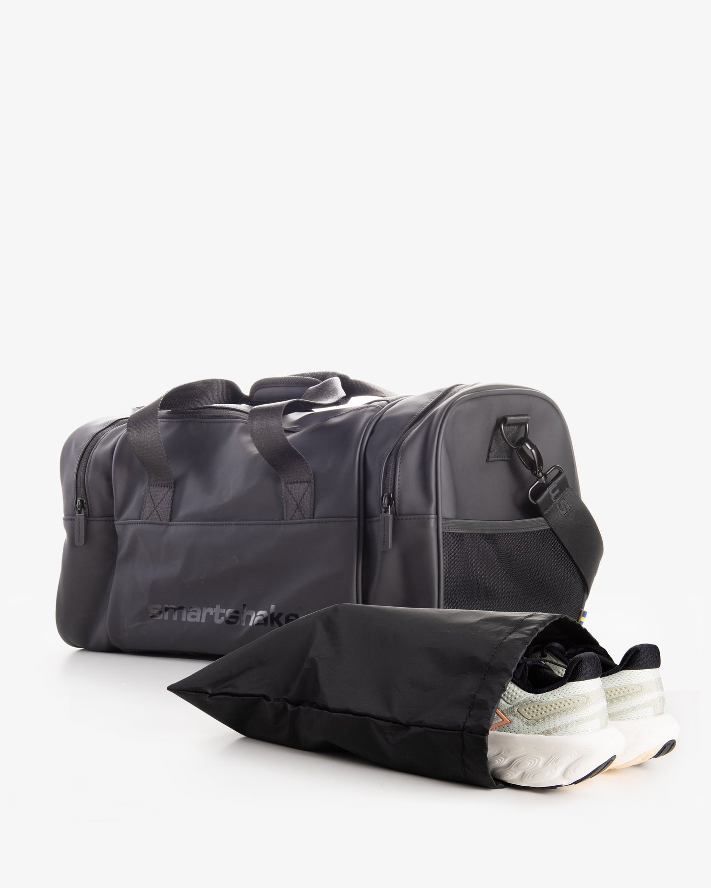gym-bag-black-a9 Smartshake_gym_bag_Black_unassamled_24a00c8d-f290-45f6-bb42-151f345784ff.jpg
